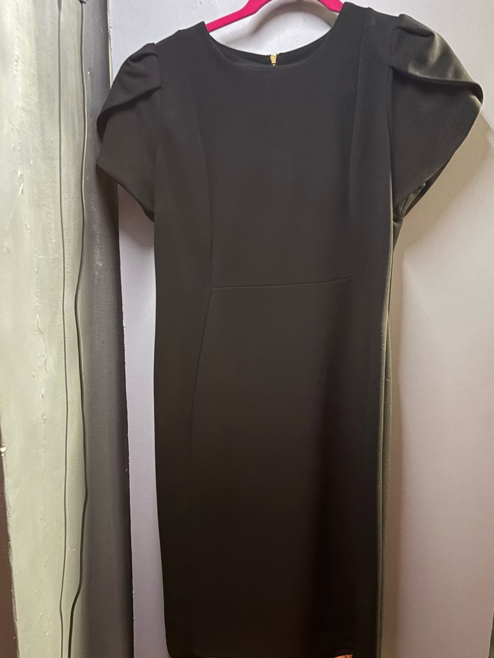 Calvin Klein Classic Black Cap Sleeve Sheath Dress Essential LBD